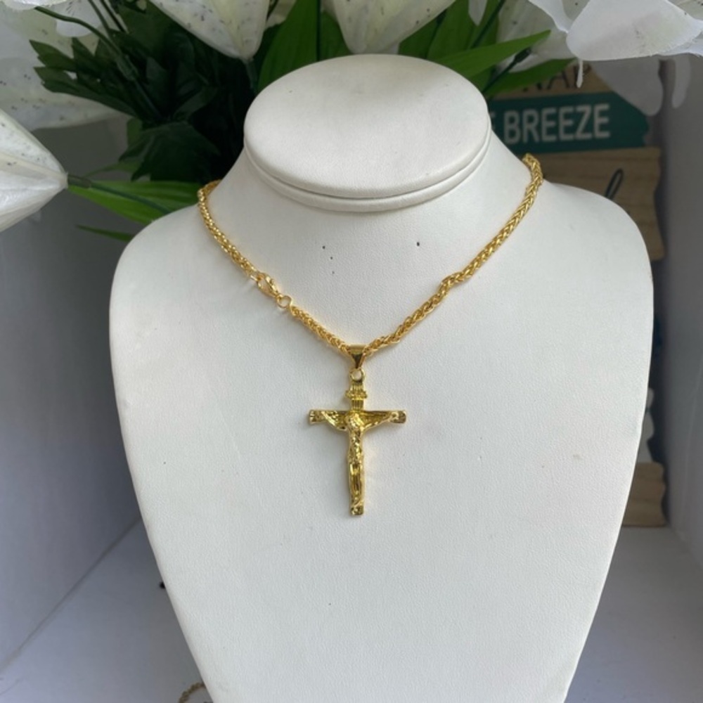 Gold Cross Pendant Necklace